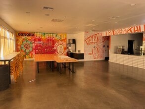 860 N Main St, Corona, CA à louer Photo intérieure- Image 2 de 17