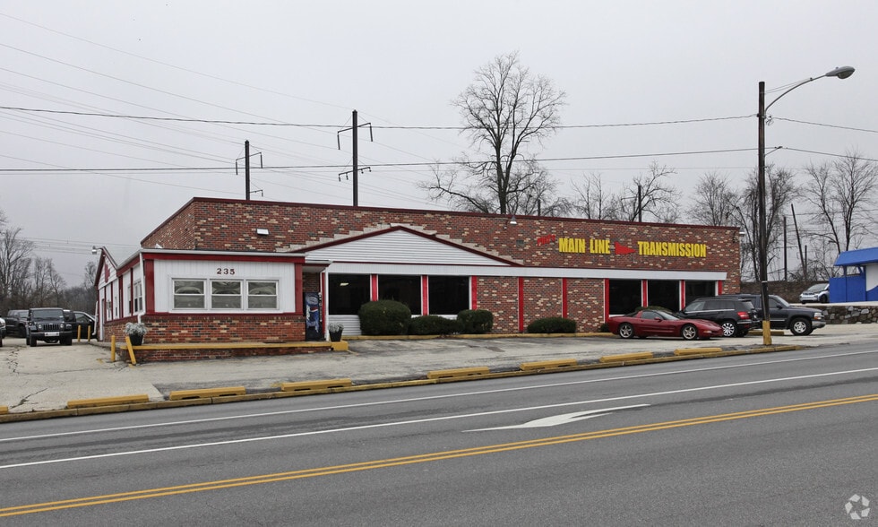235 W Lancaster Ave, Paoli, PA for sale - Building Photo - Image 3 of 3