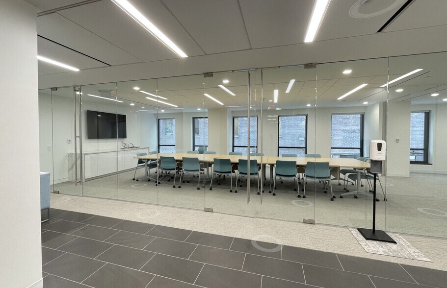 1425 K St NW, Washington, DC à louer - Numérisation 3D de Matterport - Image 2 de 19