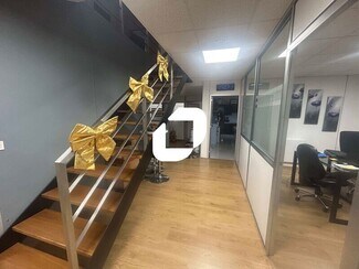 Plus de détails pour Bureau, Local d'activités à louer