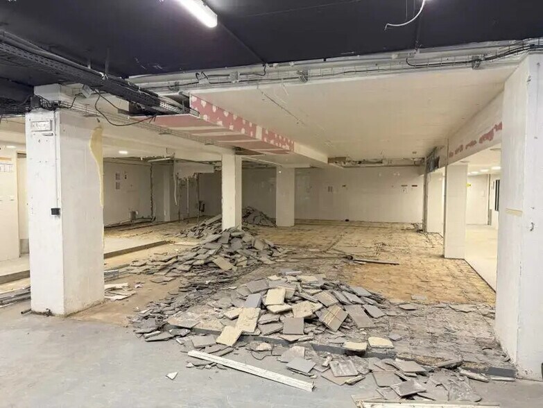 Flex dans Ivry-sur-Seine à louer - Photo du bâtiment - Image 3 de 9