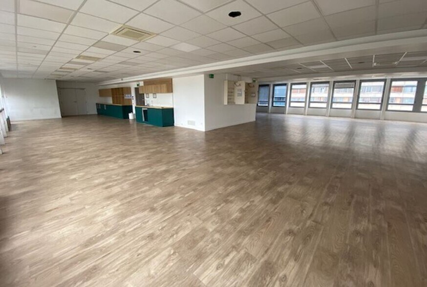 Bureau dans Boulogne-Billancourt à louer - Photo du bâtiment - Image 3 de 9