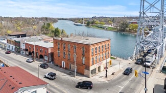 Plus de détails pour 28 W Main St, Welland, ON - Commerce de détail à vendre