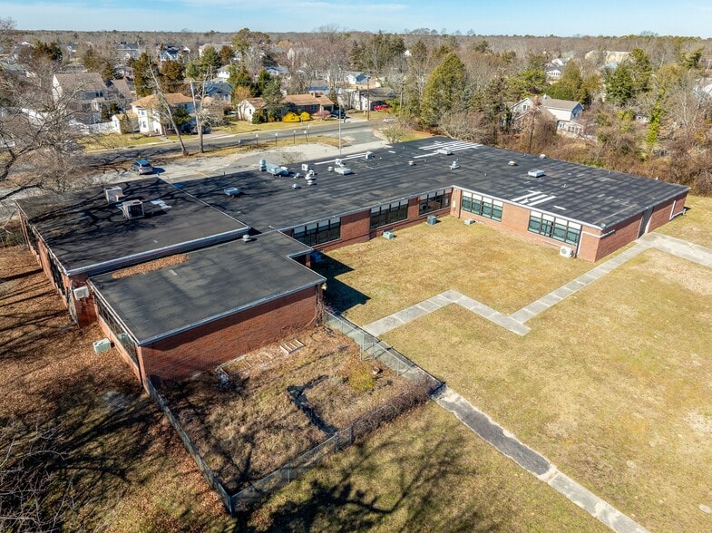 2100 Oak Ave, Northfield, NJ for sale - Building Photo - Image 2 of 6