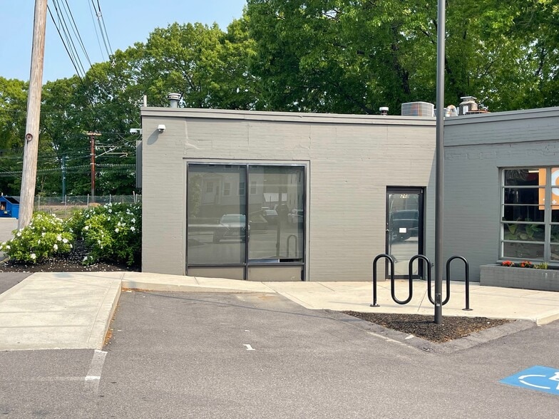 24-26 Elliot St, Newton, MA for lease - Building Photo - Image 2 of 8