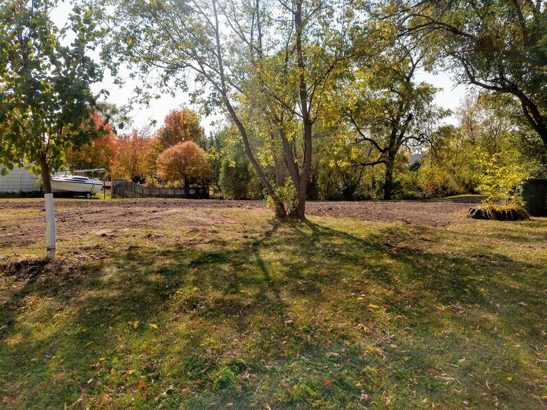 300 E 4th St, Monticello, MN à vendre - Photo du bâtiment - Image 2 de 2