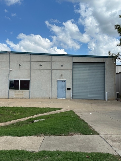 209-213 W 2nd St, Edmond, OK for lease Primary Photo- Image 1 of 7