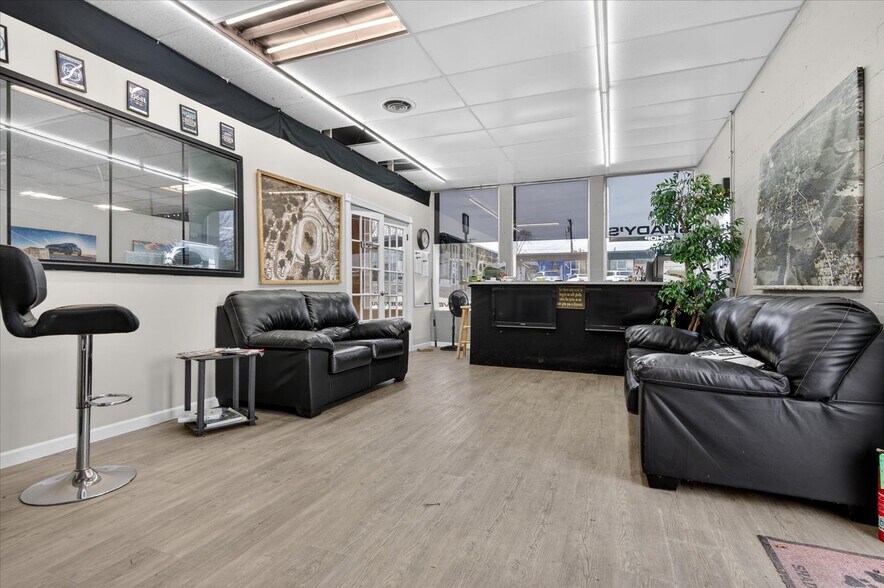 218 S Comanche Ave, Bartlesville, OK à vendre - Photo du bâtiment - Image 3 de 19