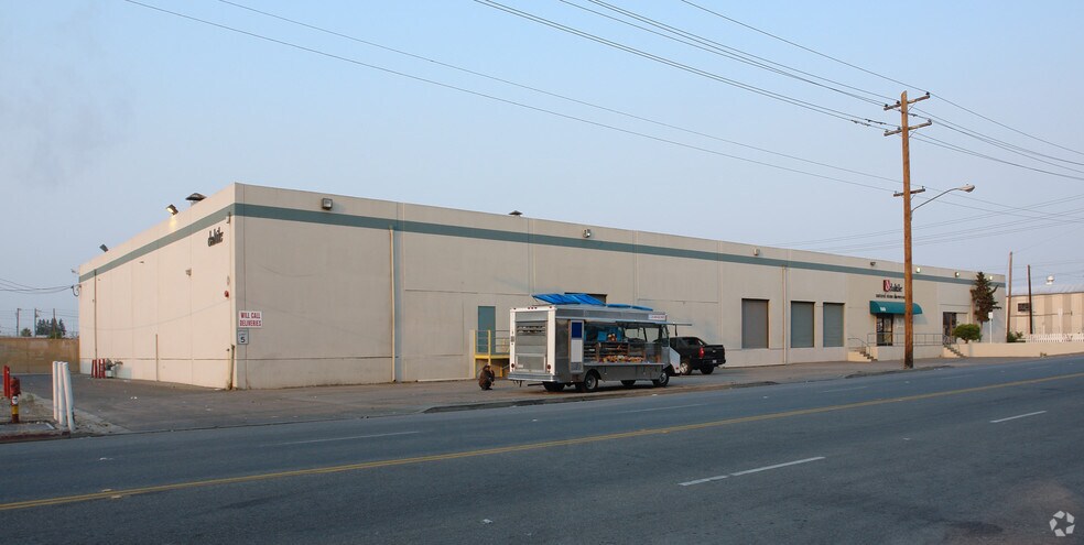 590 Martin Ave, Santa Clara, CA à louer - Photo du bâtiment - Image 3 de 12