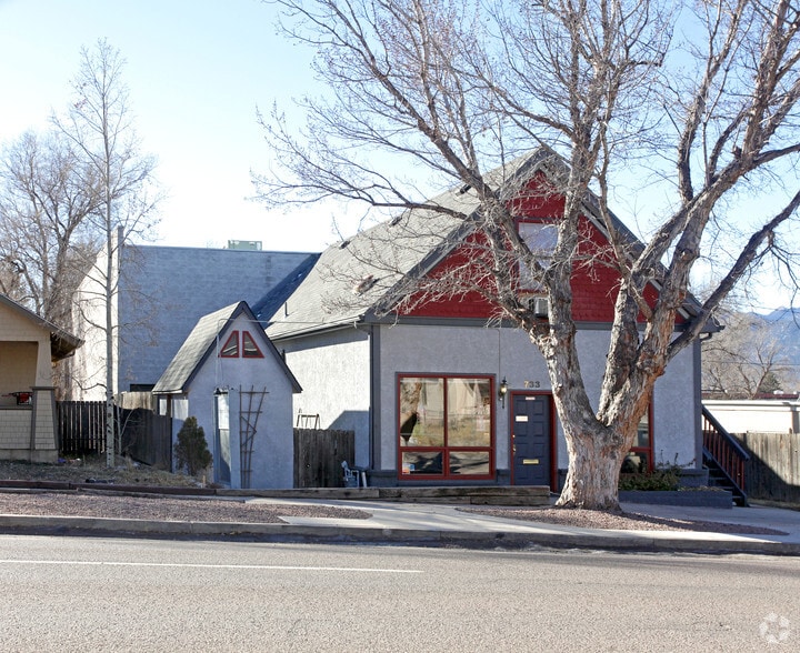733 E Costilla St, Colorado Springs, CO for lease - Primary Photo - Image 3 of 4