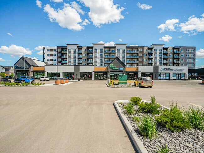 More details for 5345 Edgemont Blvd NW, Edmonton, AB - Retail for Lease