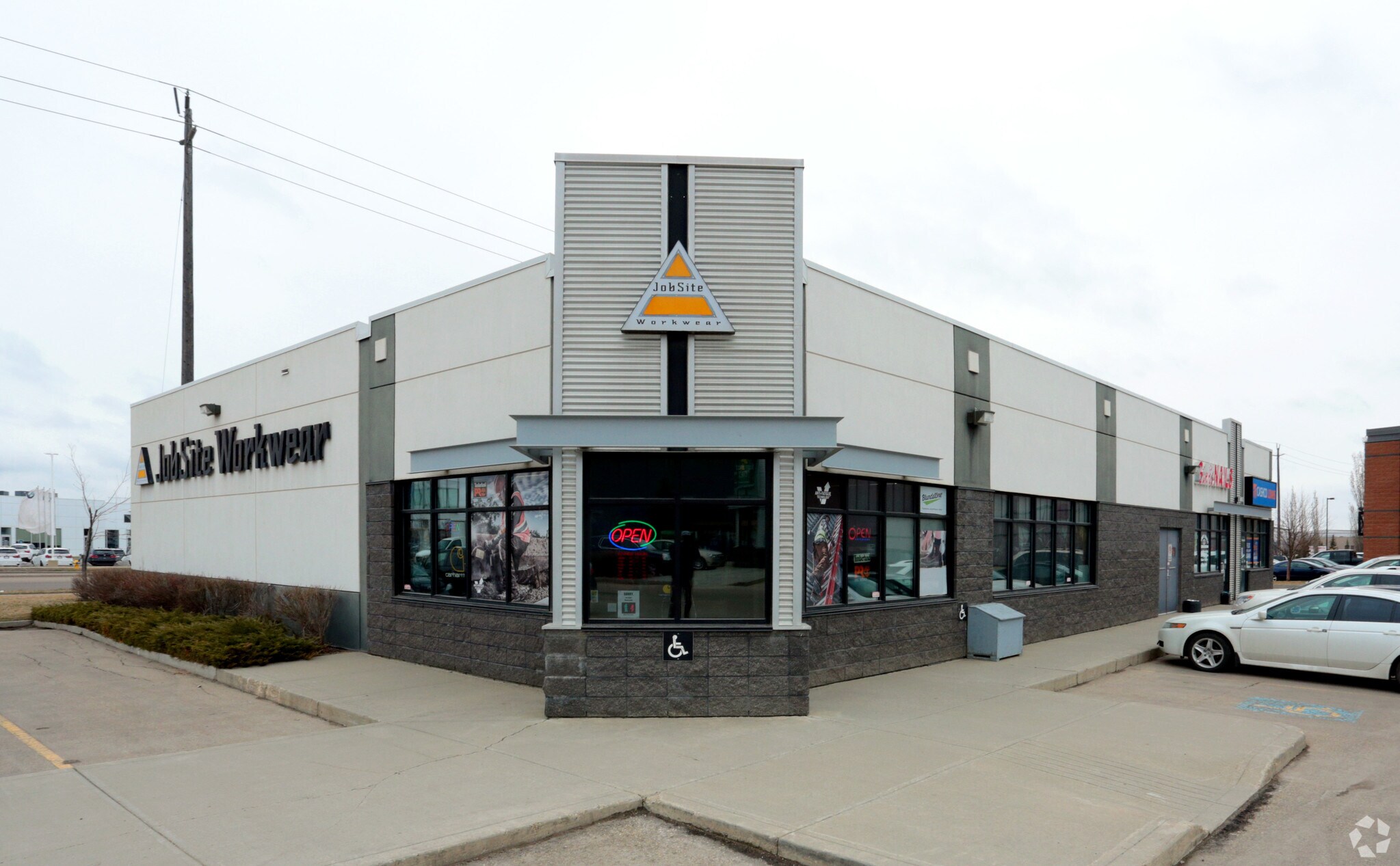 7403 - 7447 Roper Rd NW, Edmonton, AB for sale Primary Photo- Image 1 of 1