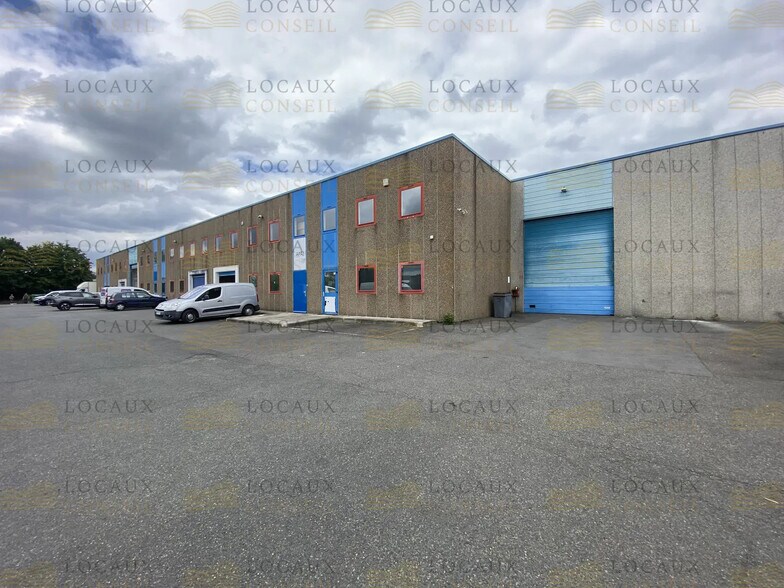 Flex dans Argenteuil à louer - Photo du bâtiment - Image 1 de 11