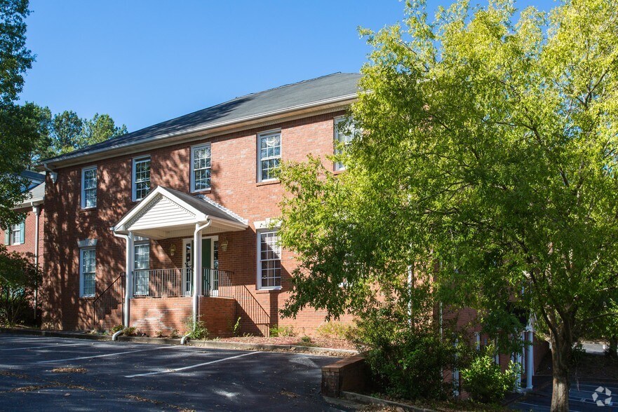 160 Bastille Way, Fayetteville, GA à vendre - Photo du bâtiment - Image 2 de 16