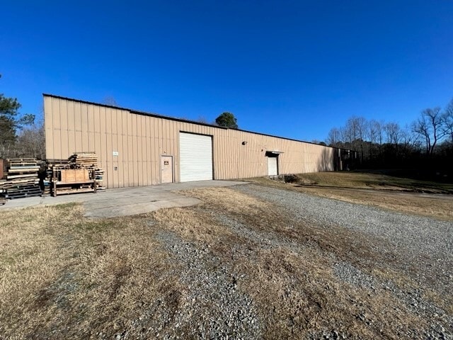 257 Grove Ct, Thomasville, NC for lease - Building Photo - Image 2 of 6