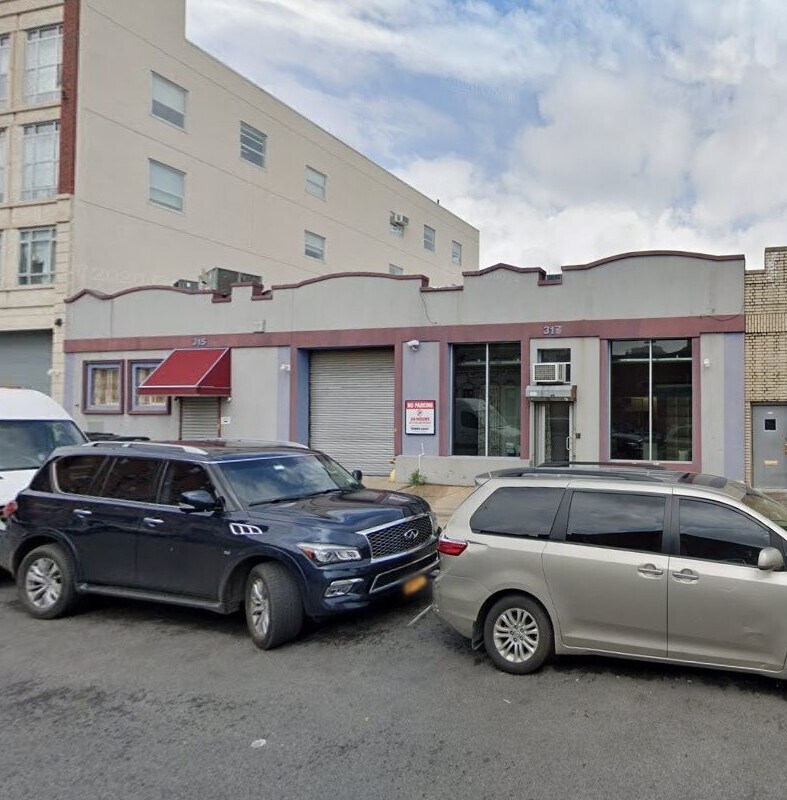 315-329 Rutledge St, Brooklyn, NY for lease Building Photo- Image 1 of 10