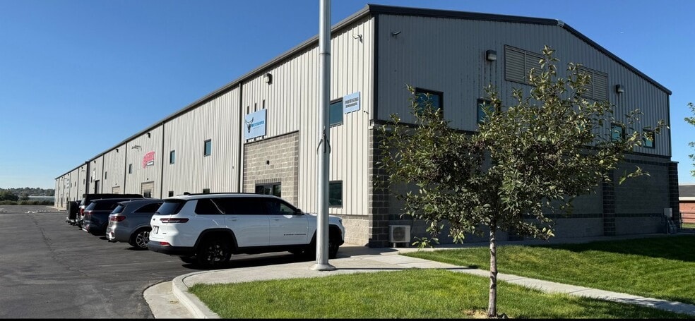 2003 W 2550 S, Ogden, UT for lease - Building Photo - Image 2 of 2