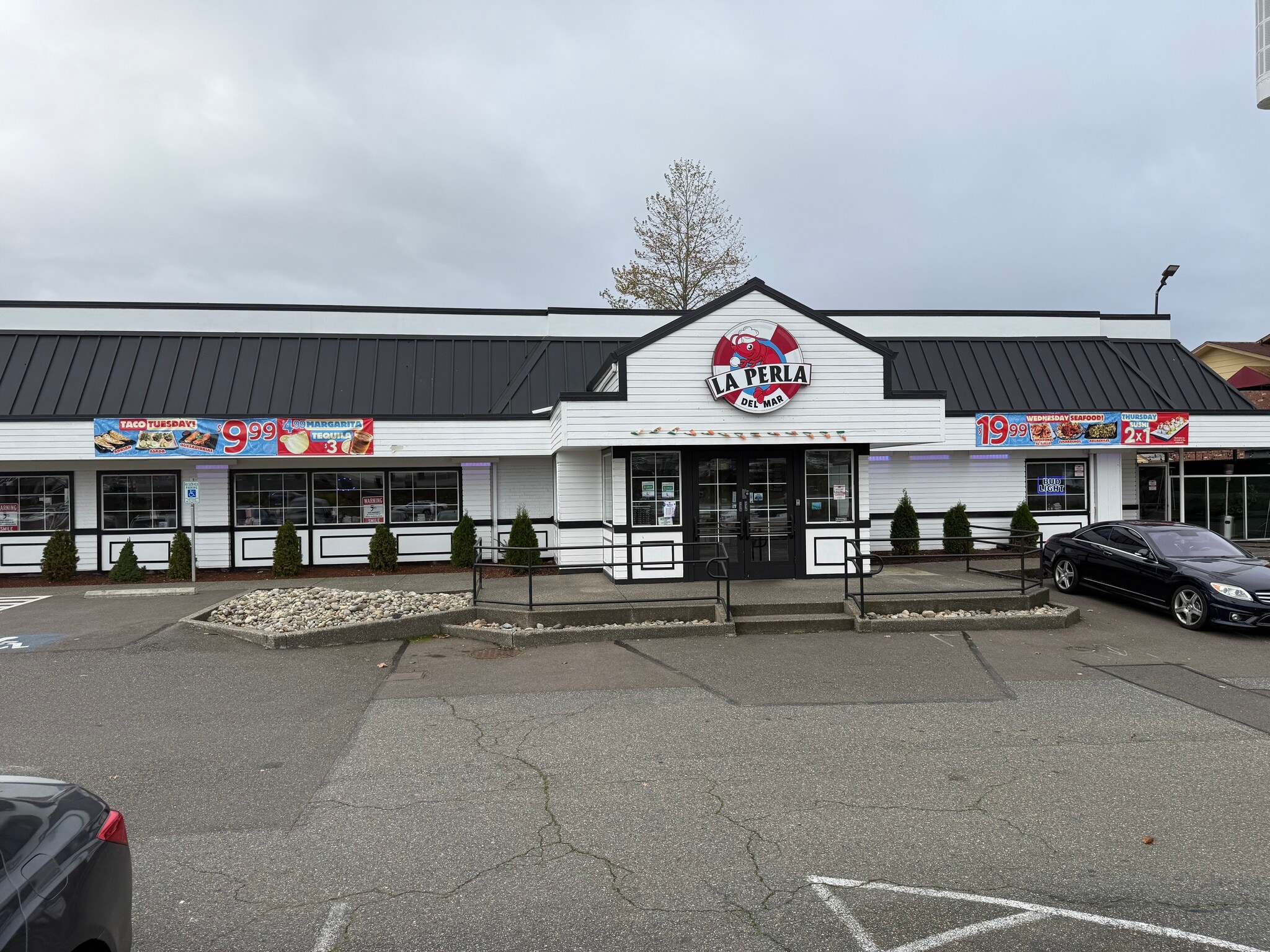 6812 Tacoma Mall Blvd, Tacoma, WA for sale Building Photo- Image 1 of 6