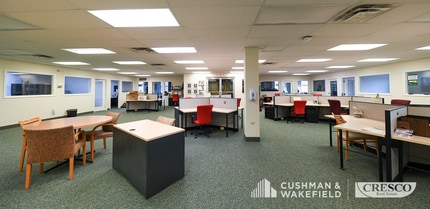 1495 Warren Rd, Lakewood, OH for lease Interior Photo- Image 2 of 5