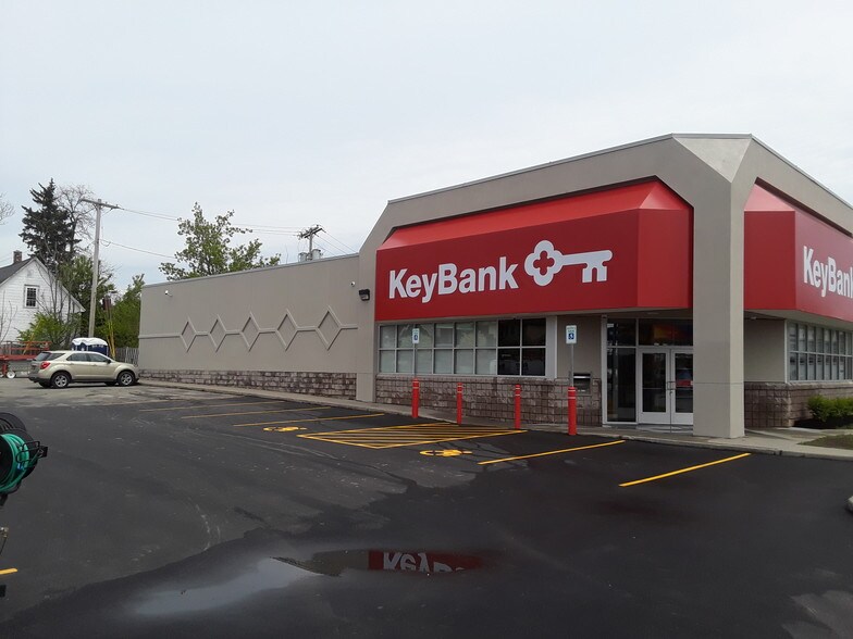 752 E Delavan Ave, Buffalo, NY à louer - Photo du bâtiment - Image 1 de 1