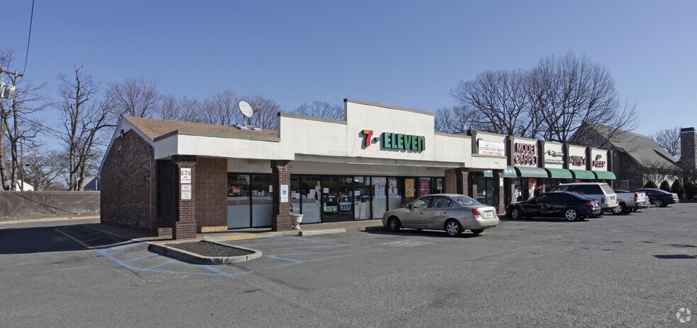 9-25 Bay Shore Dr, Deer Park, NY for lease - Primary Photo - Image 1 of 2