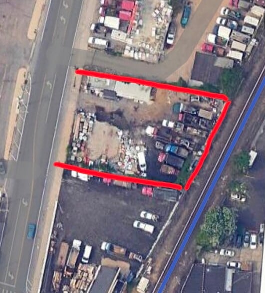 659 Woodfield Rd, West Hempstead, NY à louer - Photo du bâtiment - Image 2 de 12