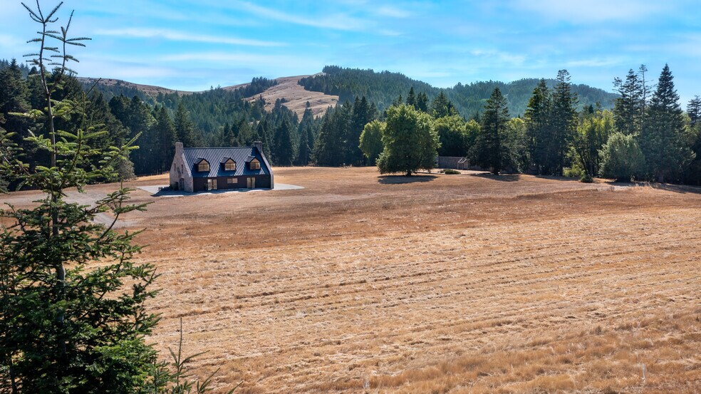 26000 Mattole Rd, Ferndale, CA à vendre - Photo du bâtiment - Image 3 de 39