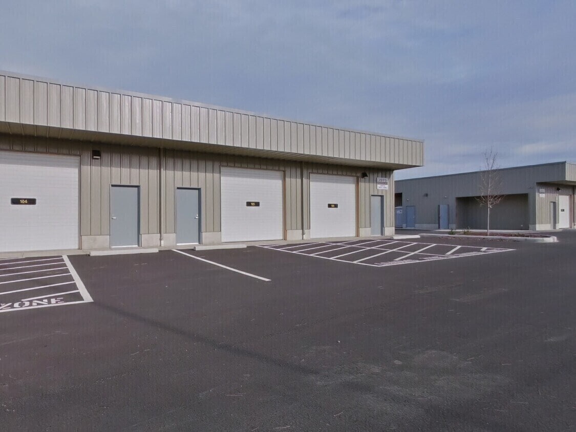 3985 Kathryn Ave, Springfield, OR for lease Interior Photo- Image 1 of 2