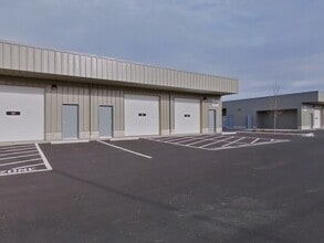 3985 Kathryn Ave, Springfield, OR for lease Interior Photo- Image 1 of 2