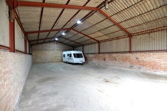 Slip End, Baldock for lease Interior Photo- Image 2 of 2