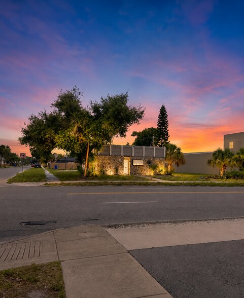 2463 5th Ave S portefeuille de 2 propriétés à vendre sur LoopNet.ca - Photo du bâtiment - Image 1 de 6