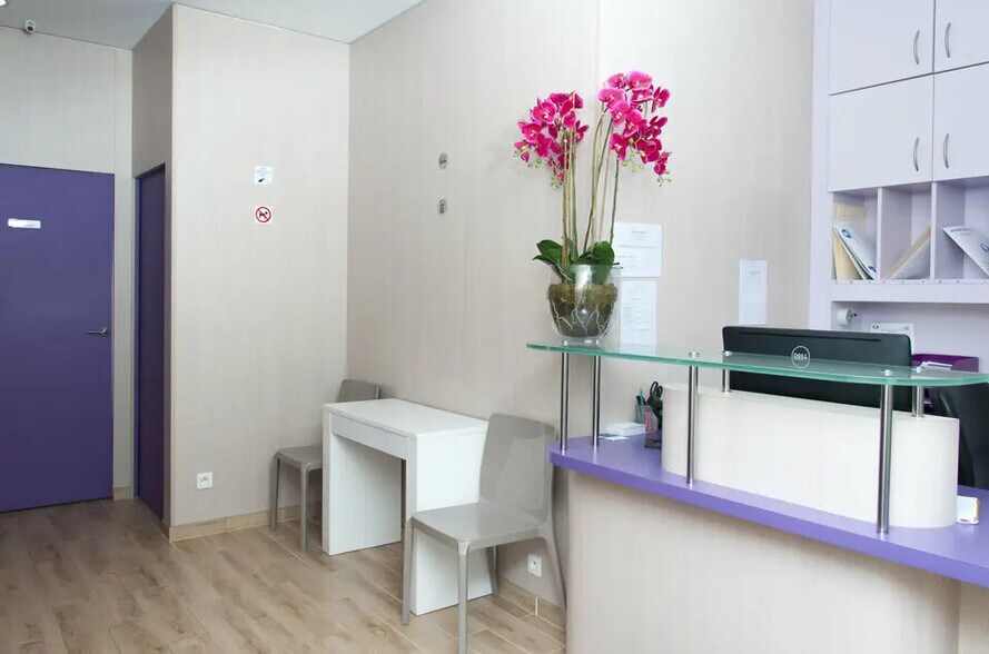 Office in Paris for sale - Interior Photo - Image 1 of 8