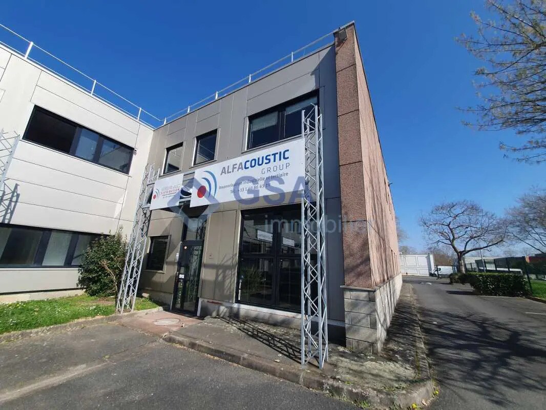 Flex in Bondoufle for lease Building Photo- Image 1 of 6