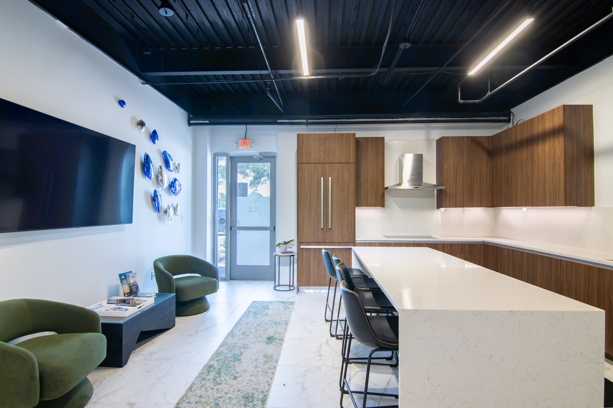 600 N 1st Ave, Saint Petersburg, FL for lease Building Photo- Image 1 of 12