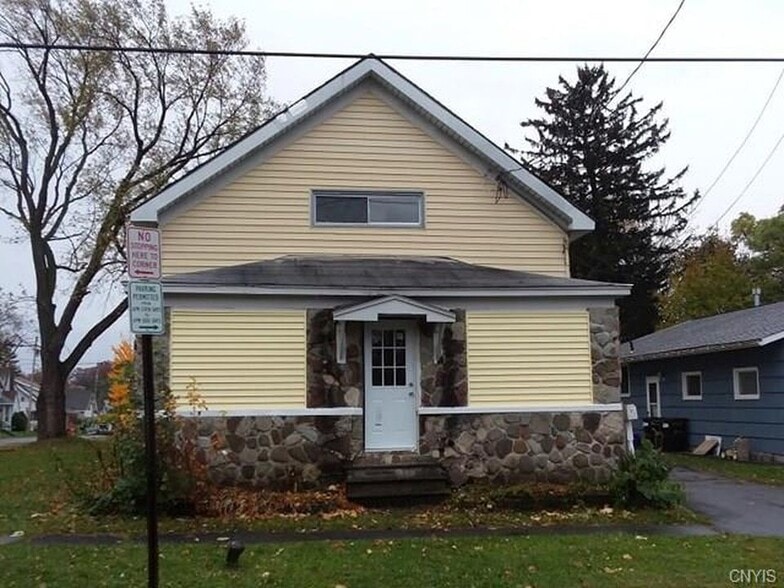 118 Harold St, Syracuse, NY à vendre - Photo principale - Image 1 de 1