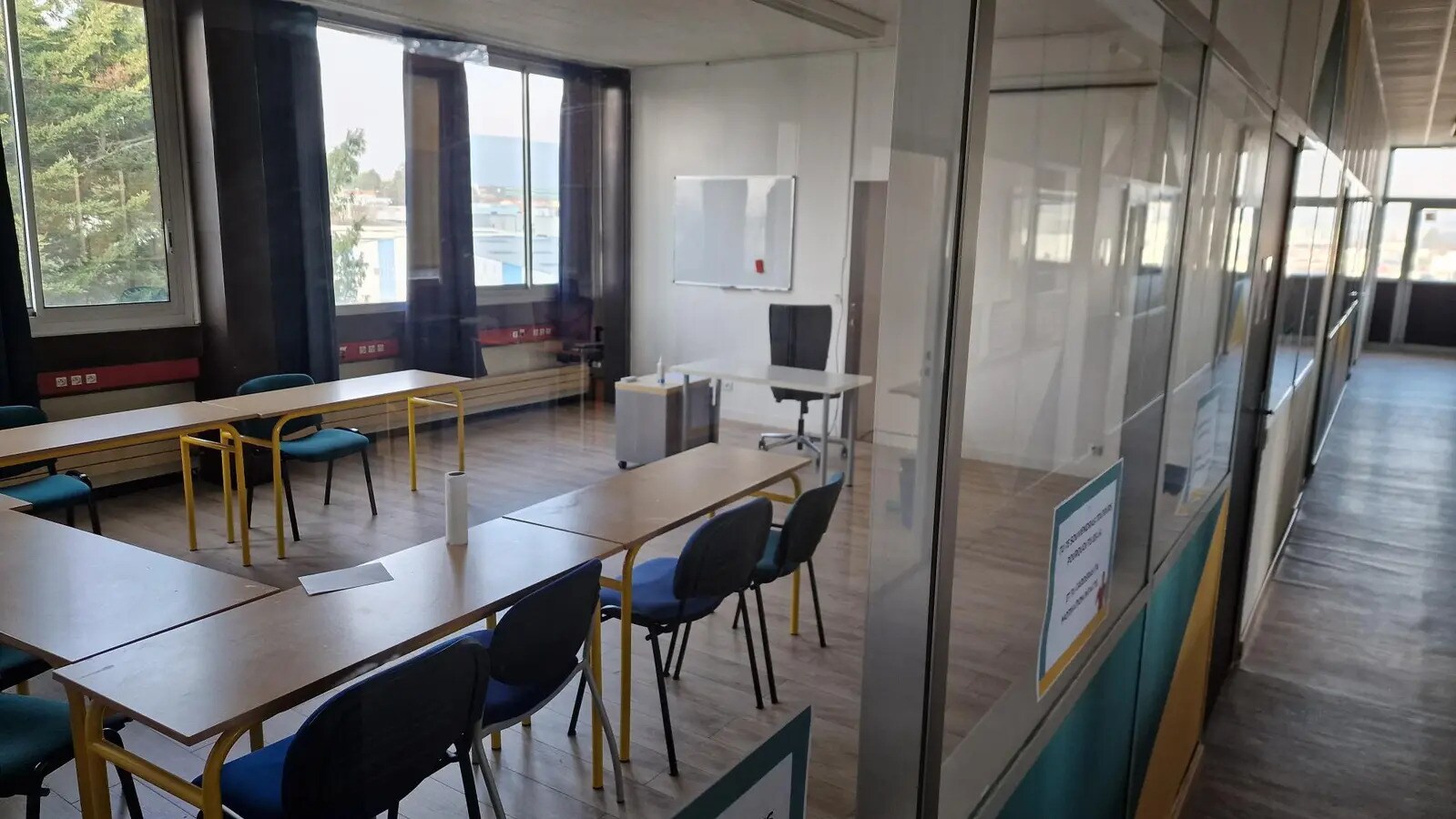 Office in Meaux for lease Building Photo- Image 1 of 10