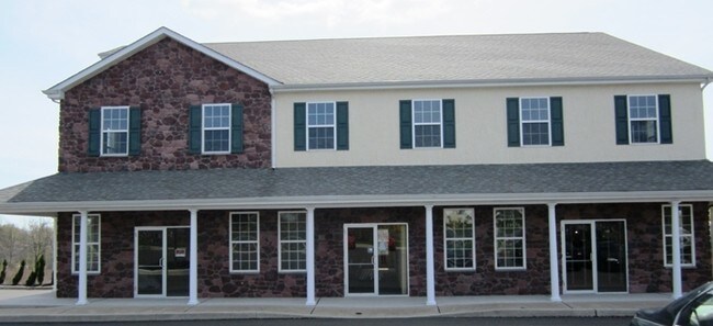 Plus de détails pour 292-296 W Ridge Pike, Royersford, PA - Bureau à louer