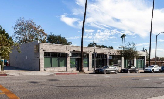 1974-1992 Lincoln Ave, Pasadena, CA à louer - Photo du bâtiment - Image 2 de 8