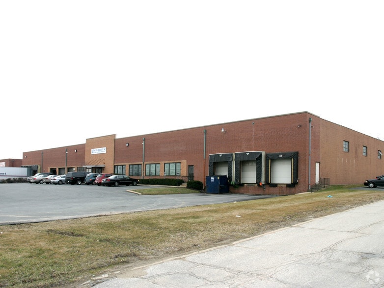 6701 Moravia Park Dr, Baltimore, MD for lease - Building Photo - Image 2 of 16