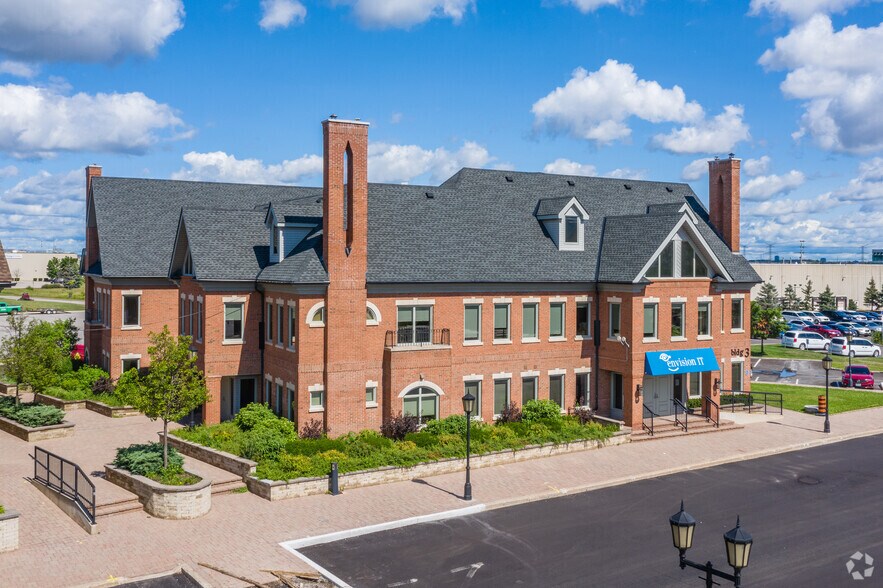 7145 W Credit Ave, Mississauga, ON à louer - Photo principale - Image 1 de 6