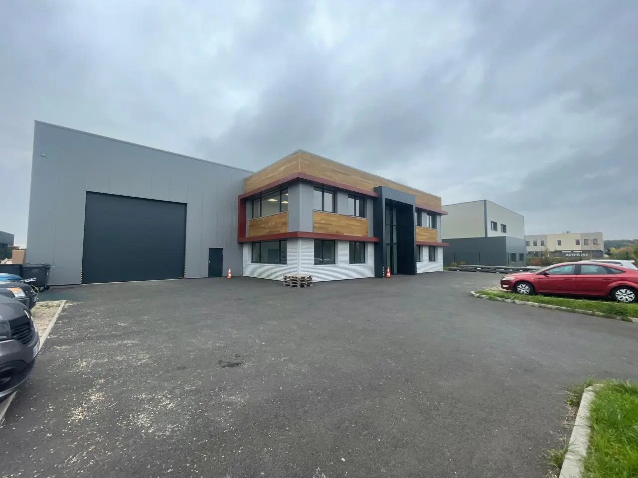 Flex in Ennery for sale Building Photo- Image 1 of 11