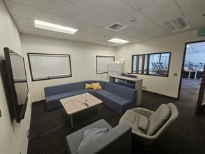 9050 W Overland Rd, Boise, ID for lease Interior Photo- Image 1 of 5