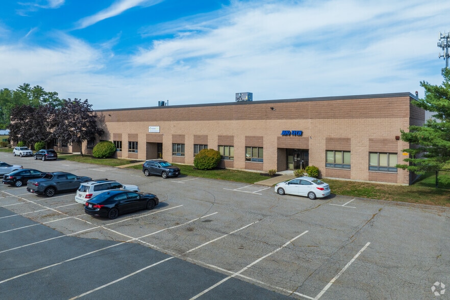 19 Alexander Rd, Billerica, MA for lease - Building Photo - Image 3 of 6