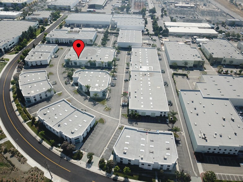 5581 Daniels St, Chino, CA à louer - Photo du bâtiment - Image 2 de 19