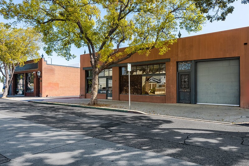 117-119 N Olive St, Orange, CA à louer - Photo du bâtiment - Image 3 de 8