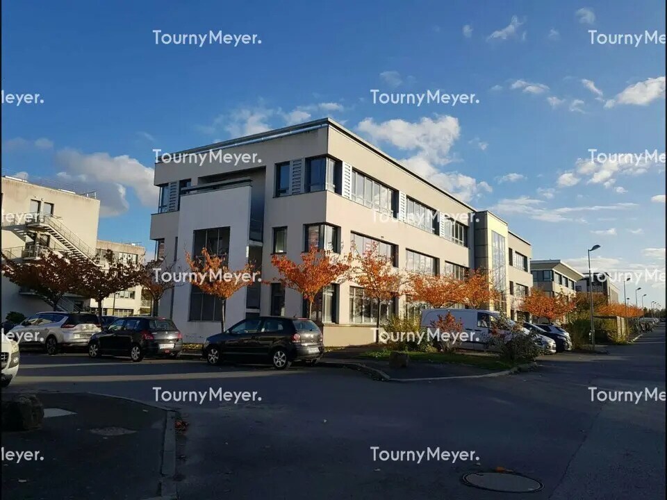 Bureau dans Saint-Grégoire à louer Photo du bâtiment- Image 1 de 7