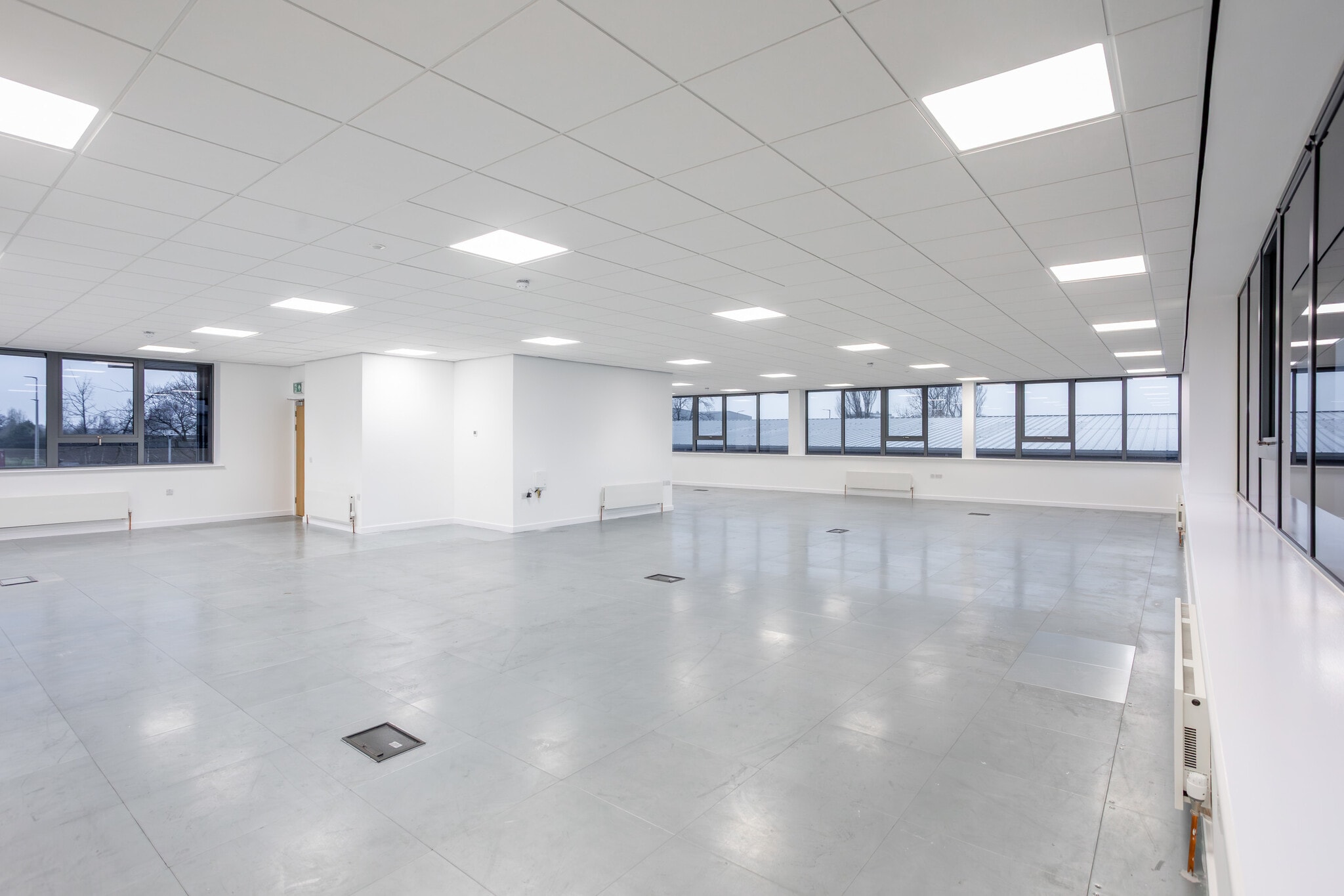 Earls Ct, Grangemouth for lease Building Photo- Image 1 of 12