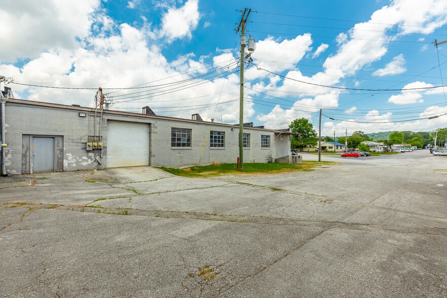 3715 Calhoun Ave, Chattanooga, TN for lease - Building Photo - Image 2 of 19