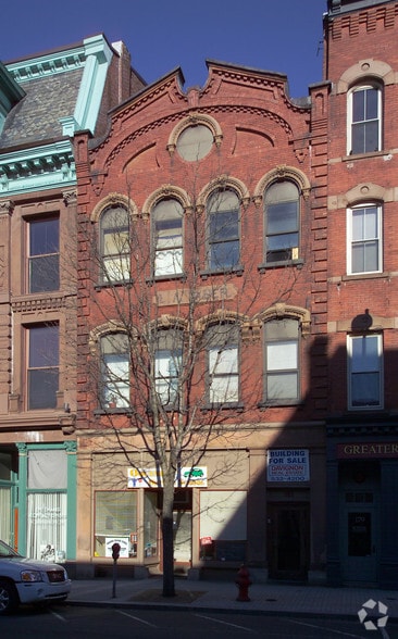 181 High St, Holyoke, MA for lease - Building Photo - Image 2 of 4