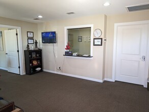 112 SW HK Dodgen Loop, Temple, TX for lease Lobby- Image 2 of 5